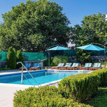 In With Outdoor Swimming Pool Holiday home Caporice